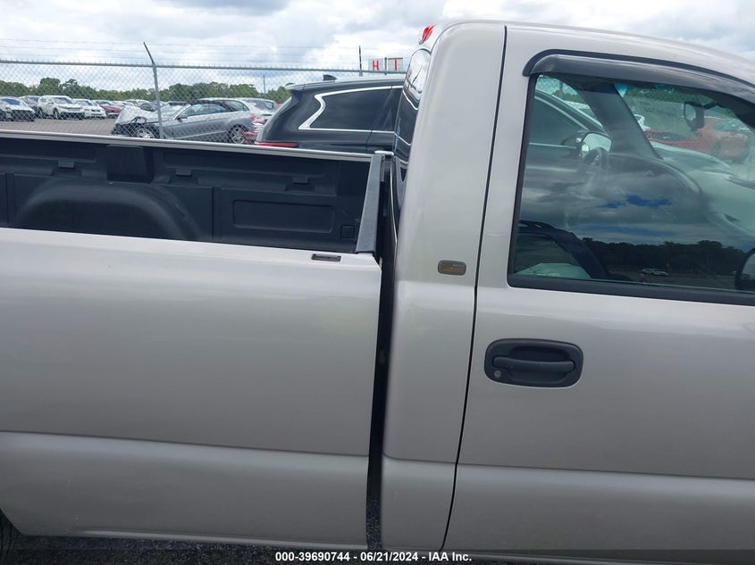 2005 Chevrolet Silverado 1500 Work Truck VIN: 1GCEC14XX5Z269264 Lot: 39690744