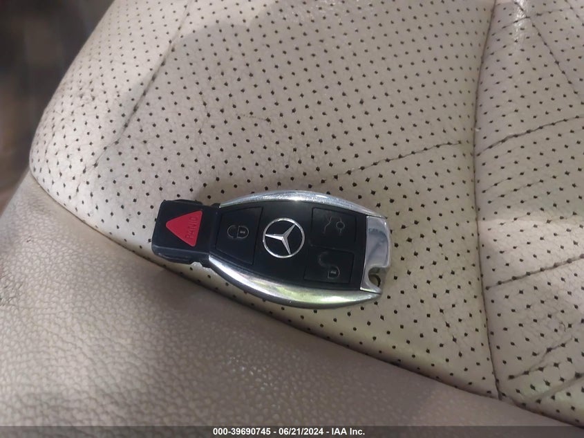 2004 Mercedes-Benz E 320 4Matic VIN: WDBUF82J94X144484 Lot: 39690745