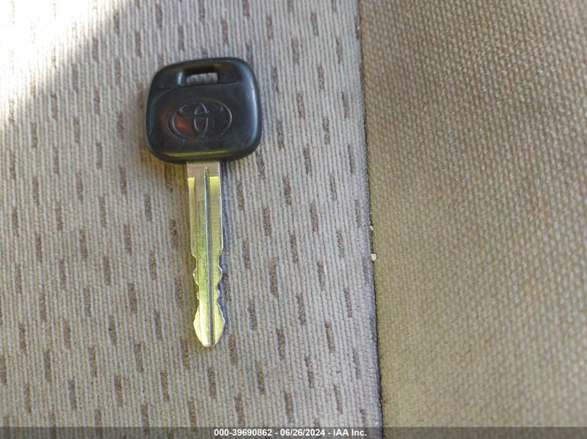 2003 Toyota Camry Le VIN: 4T1BE32K43U221488 Lot: 39690862