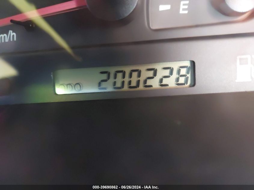 2003 Toyota Camry Le VIN: 4T1BE32K43U221488 Lot: 39690862