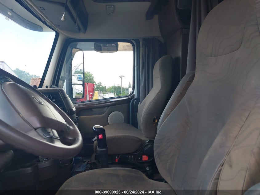 2017 Volvo Vnl VIN: 4V4NC9TJ3HN980509 Lot: 39690923