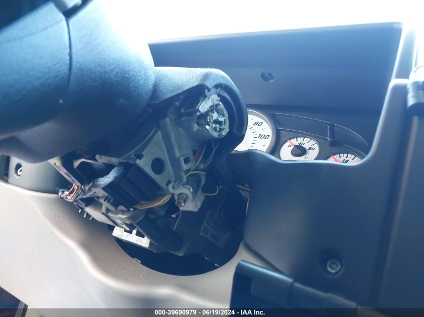 2003 Hummer H2 VIN: 5GRGN23U23H112894 Lot: 39690979