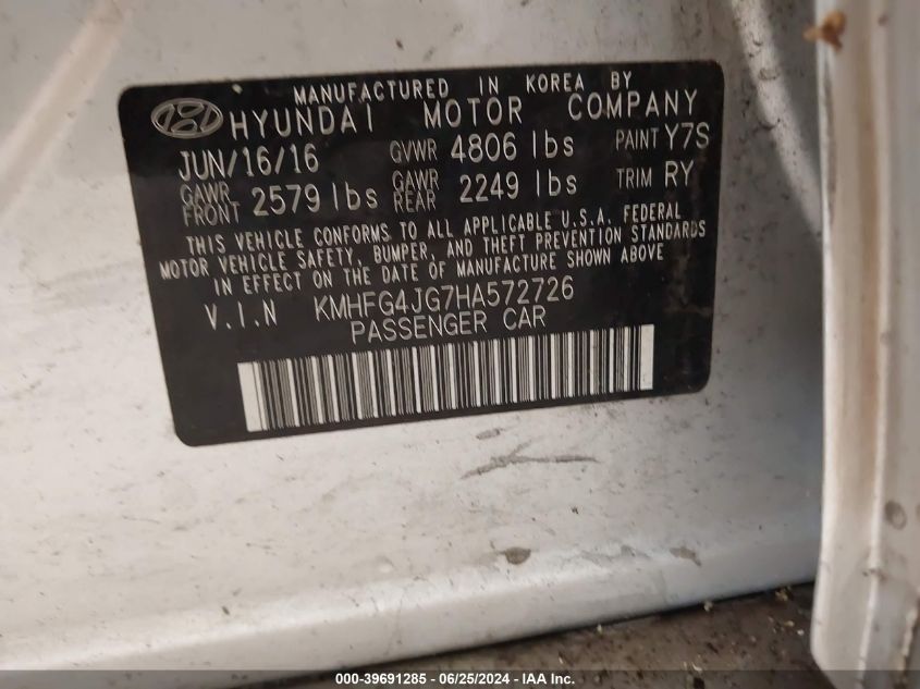 KMHFG4JG7HA52726 2017 Hyundai Azera