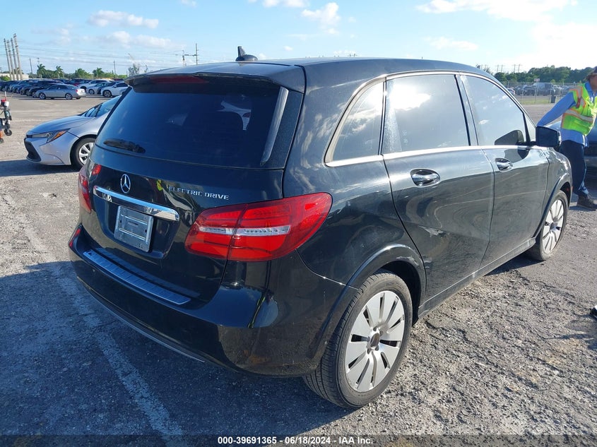 2015 Mercedes-Benz B-Class Electric Drive VIN: WDDVP9AB4FJ005457 Lot: 39691365