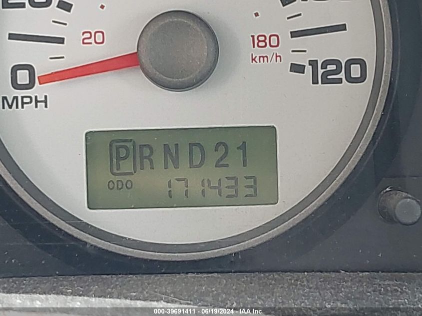 2005 Ford Escape Xlt VIN: 1FMYU93175KB16559 Lot: 39691411