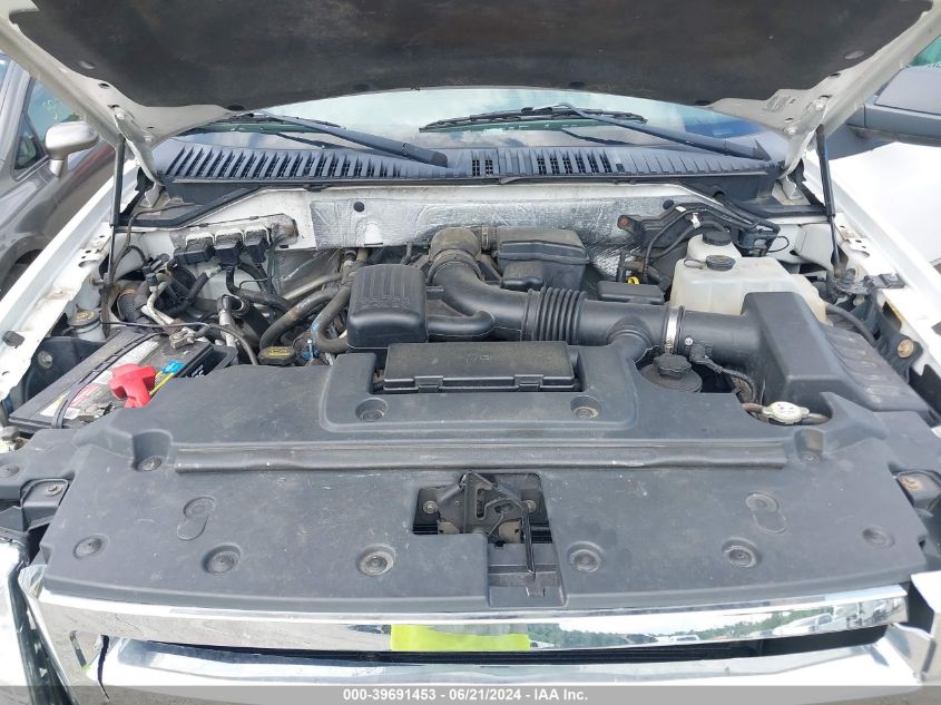 2011 Ford Expedition Xlt/King Ranch VIN: 1FMJU1J51BEF40211 Lot: 39691453