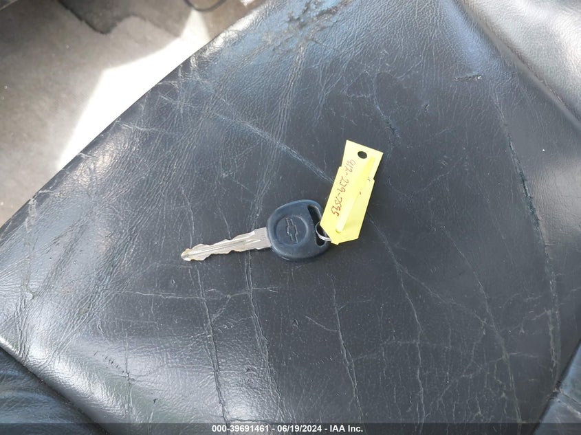 2007 Chevrolet Tahoe C1500 VIN: 1GNFC130X7J334048 Lot: 39691461