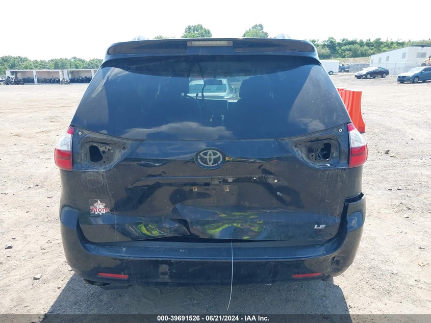 2015 Toyota Sienna Le 8 Passenger VIN: 5TDKK3DC7FS680297 Lot: 39691526