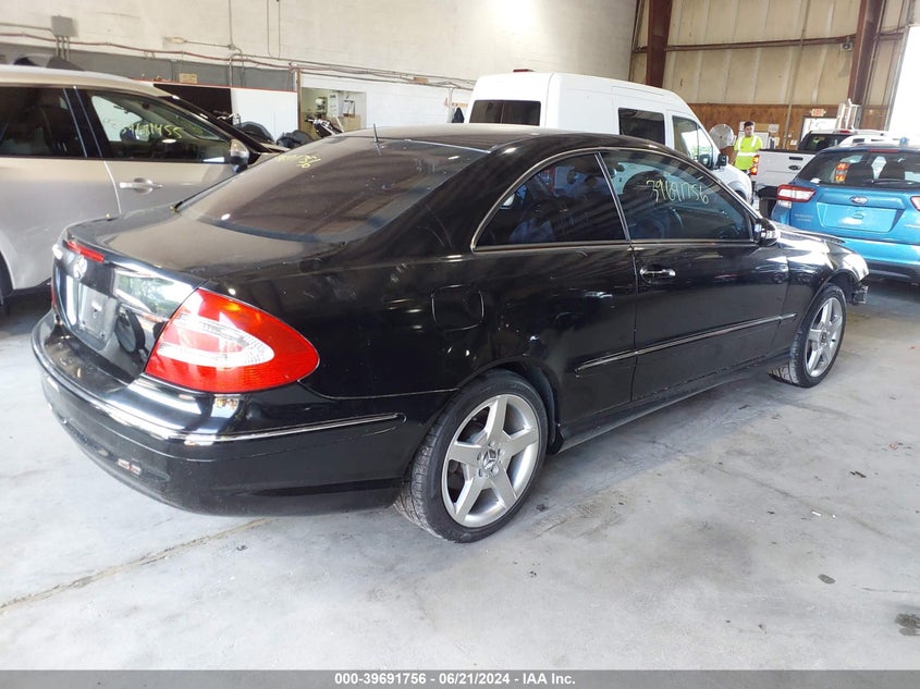2005 Mercedes-Benz Clk 500 VIN: WDBTJ75J55F150449 Lot: 39691756