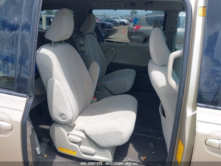 2011 Toyota Sienna Le V6 VIN: 5TDKK3DC2BS079969 Lot: 39691802