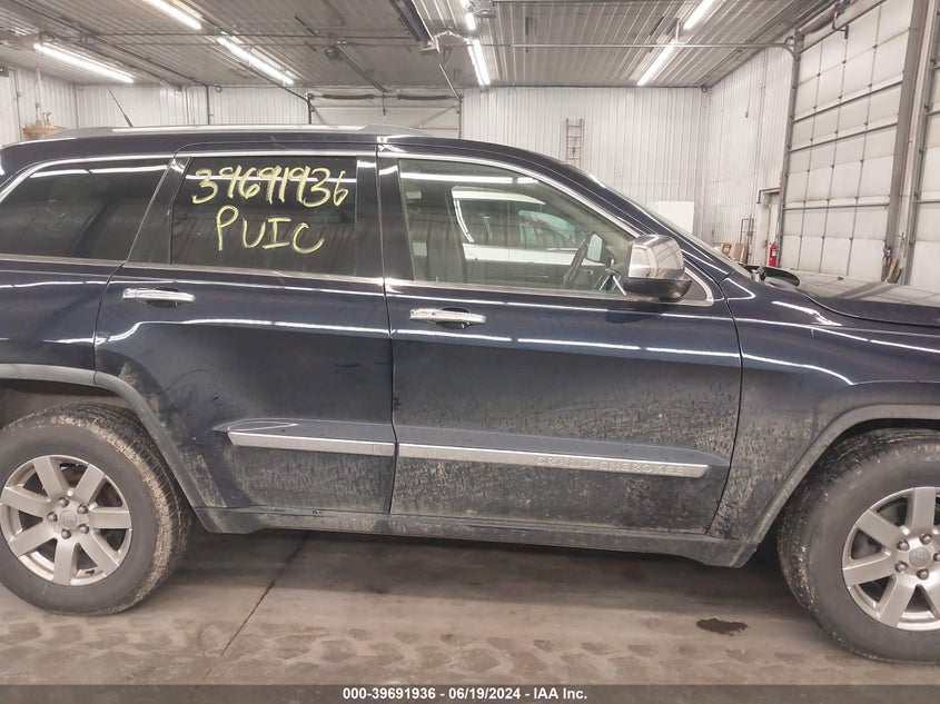 2011 Jeep Grand Cherokee Laredo VIN: 1J4RR4GG8BC523222 Lot: 39691936