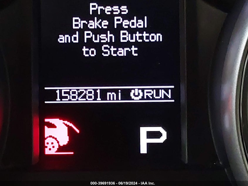 2011 Jeep Grand Cherokee Laredo VIN: 1J4RR4GG8BC523222 Lot: 39691936