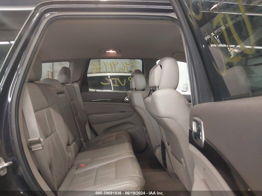 2011 Jeep Grand Cherokee Laredo VIN: 1J4RR4GG8BC523222 Lot: 39691936