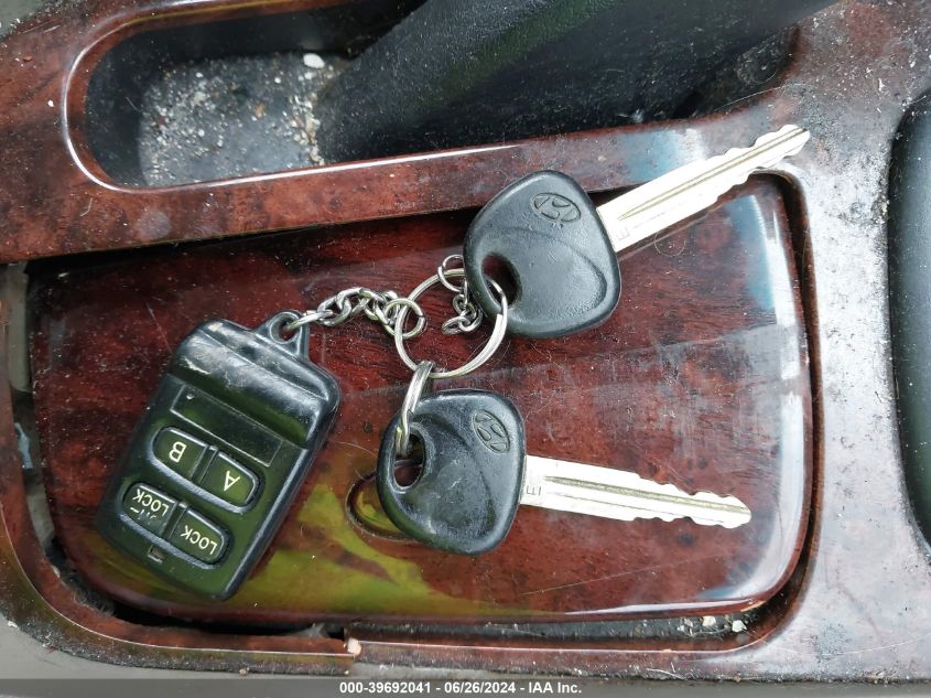 2002 Hyundai Sonata Gls/Lx VIN: KMHWF35H82A705274 Lot: 39692041