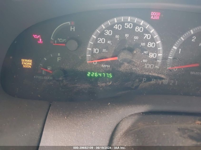 1999 Ford F-150 Lariat/Work Series/Xl/Xlt VIN: 1FTRX17W7XNB80903 Lot: 39692109