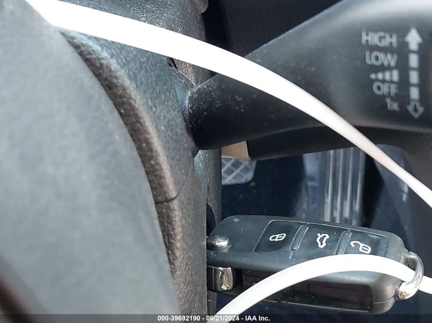 2015 Volkswagen Passat 2.0L Tdi Se VIN: 1VWBV7A30FC030244 Lot: 39692190