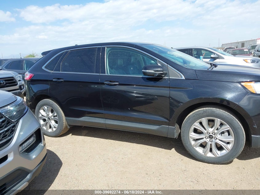 VIN 2FMPK4K9XPBA22667 2023 FORD EDGE TITANIUM