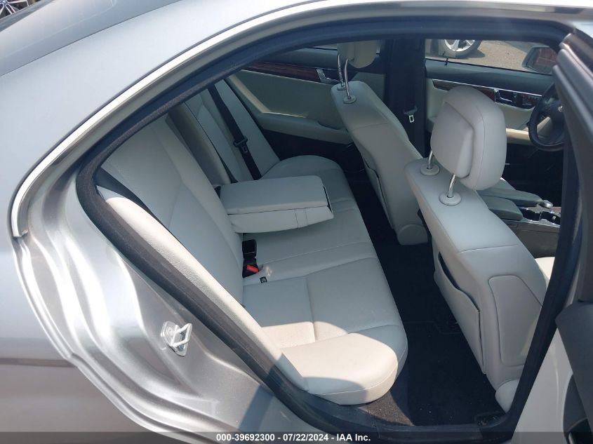 2010 Mercedes-Benz C 300 Luxury/Sport VIN: WDDGF5EB7AR108834 Lot: 39692300