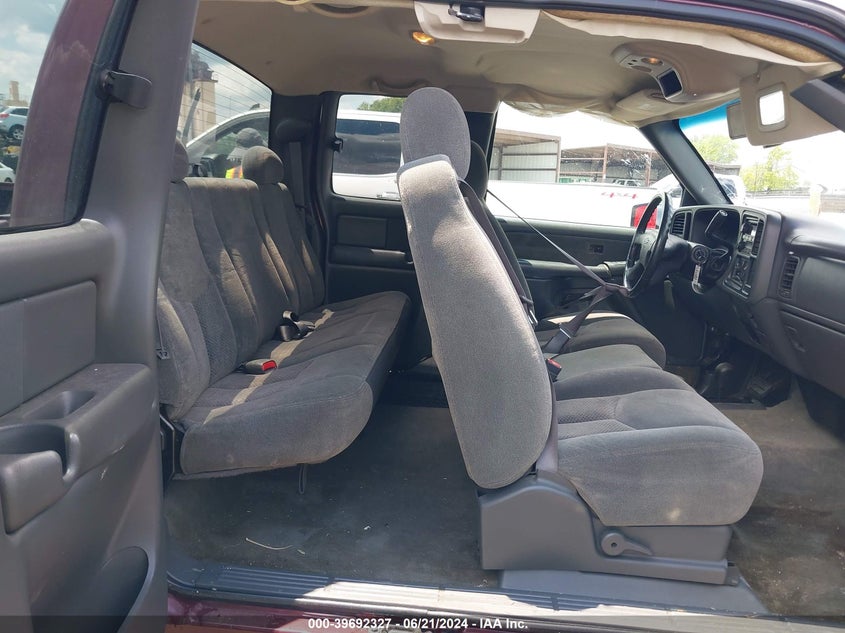 2003 Chevrolet Silverado 1500 Ls VIN: 2GCEK19T631111681 Lot: 39692327