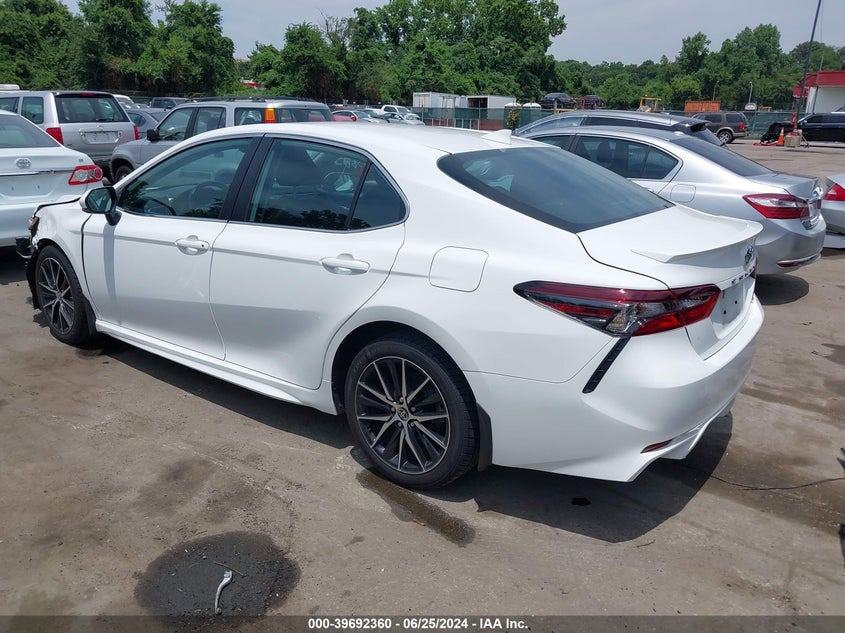 2022 TOYOTA CAMRY SE - 4T1G11AK0NU069185