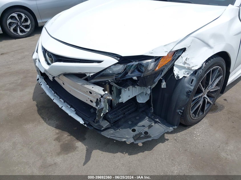 2022 TOYOTA CAMRY SE - 4T1G11AK0NU069185