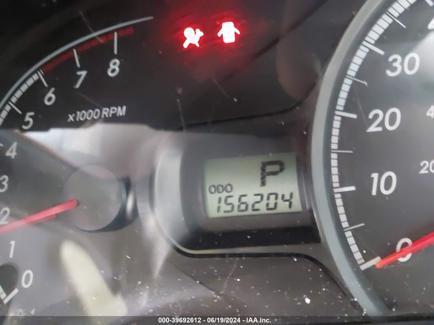 2011 Toyota Sienna VIN: 5TDKA3DC6BS002461 Lot: 39692612