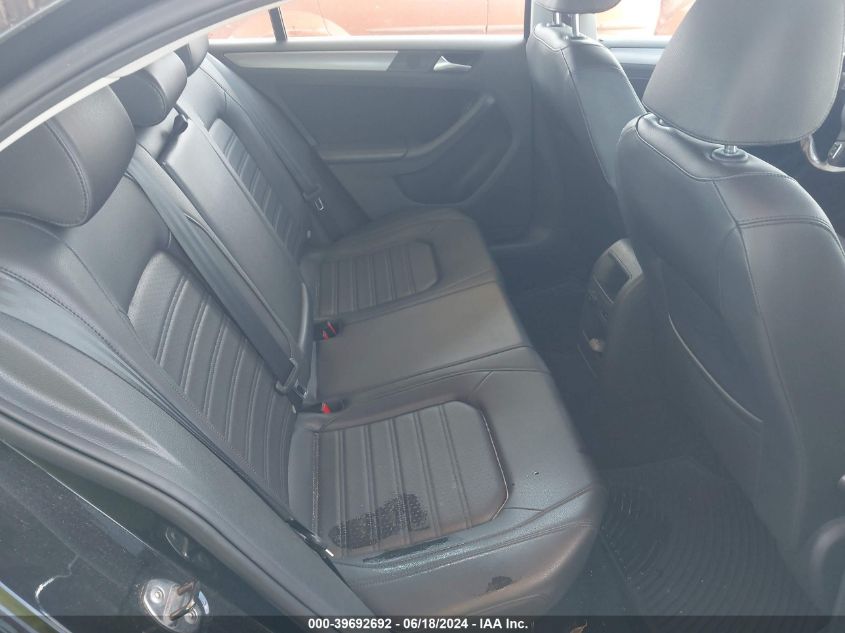 2014 Volkswagen Jetta 1.8T Sel VIN: 3VWL17AJ0EM382090 Lot: 39692692