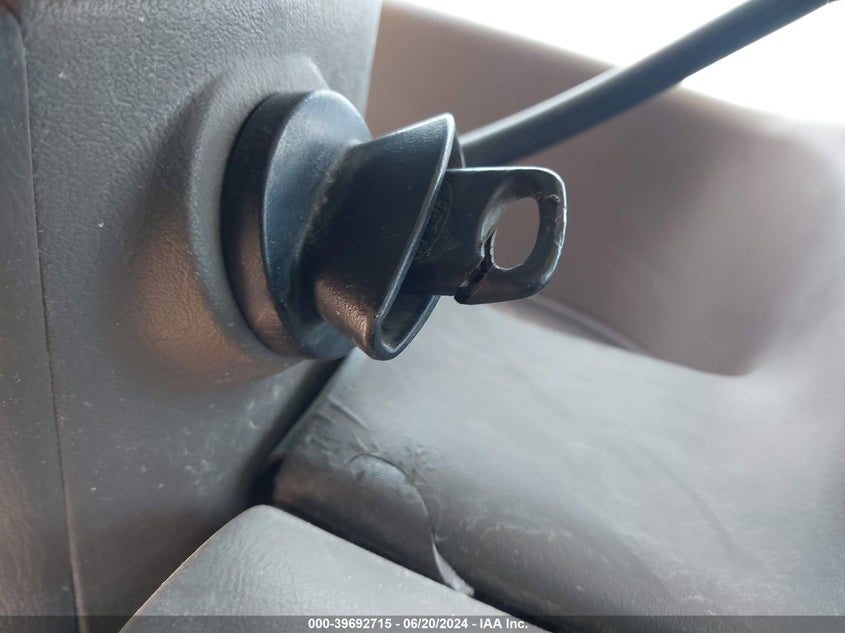 2000 Ford F-250 Lariat/Xl/Xlt VIN: 1FTNX20S5YEB54569 Lot: 39692715