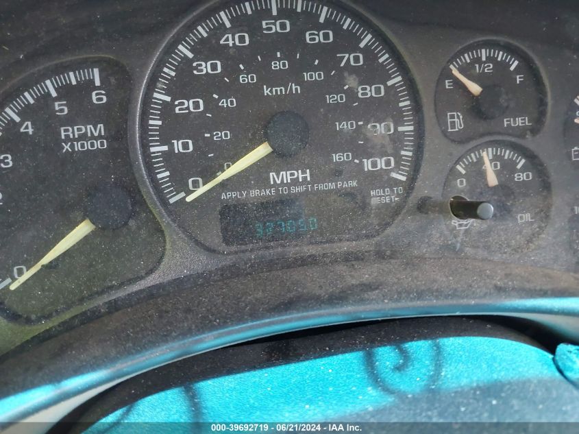 2001 Chevrolet Tahoe Lt VIN: 1GNEK13TX1J173376 Lot: 39692719