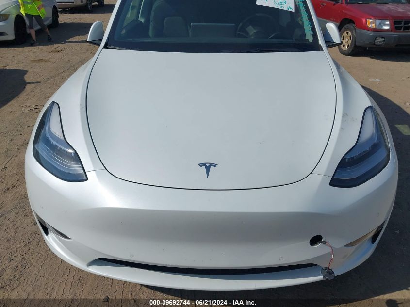 2021 Tesla Model Y Long Range Dual Motor All-Wheel Drive VIN: 5YJYGDEE7MF262714 Lot: 39692744