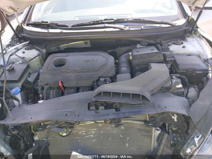 VIN 5NPE24AF7KH795046 2019 HYUNDAI SONATA SE