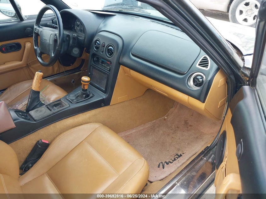 1997 Mazda Mx-5 Miata Leather Pkg/M Edition/Popular Equipment Pkg/R Pkg./Sto/Touring Pkg VIN: JM1NA3533V0731892 Lot: 39692816
