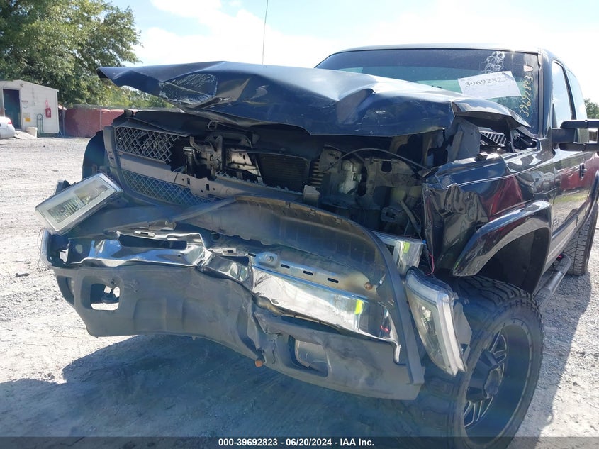 2003 Chevrolet Silverado C2500 Heavy Duty VIN: 1GCHC29163E259424 Lot: 39692823