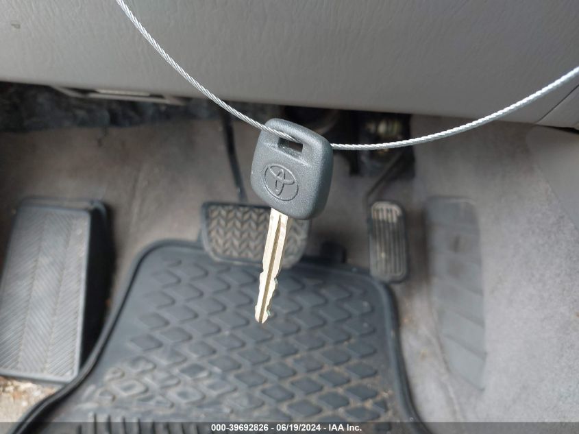 2005 Toyota Camry Le VIN: 4T1BE30K75U092295 Lot: 39692826