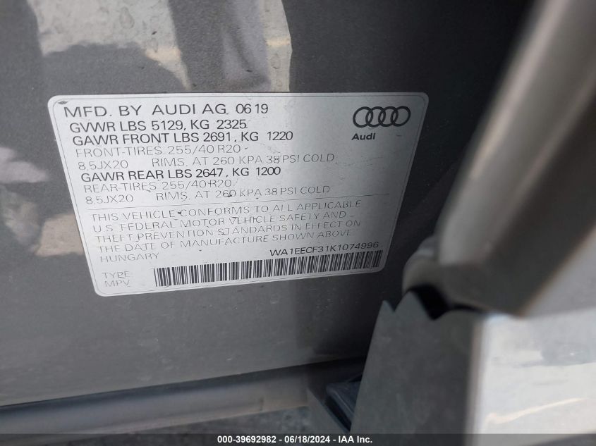 WA1EECF31K1074996 2019 Audi Q3 2.0T S Line Premium