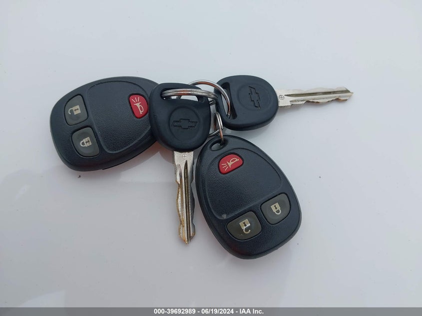 2011 Chevrolet Traverse Ls VIN: 1GNKRFED4BJ144121 Lot: 39692989