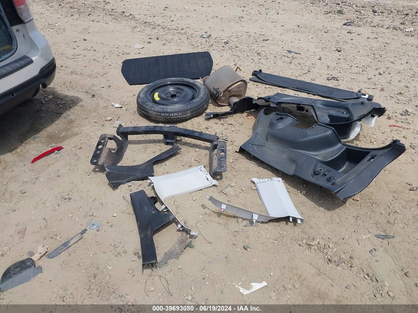 2018 Subaru Forester 2.5I Touring VIN: JF2SJAWC7JH498201 Lot: 39693080