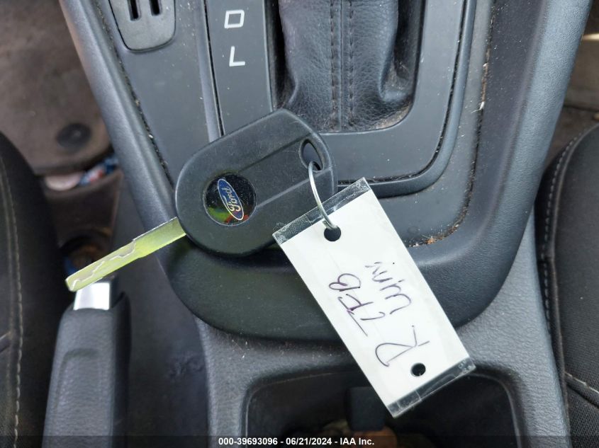 2018 Ford Focus Se VIN: 1FADP3F25JL259144 Lot: 39693096