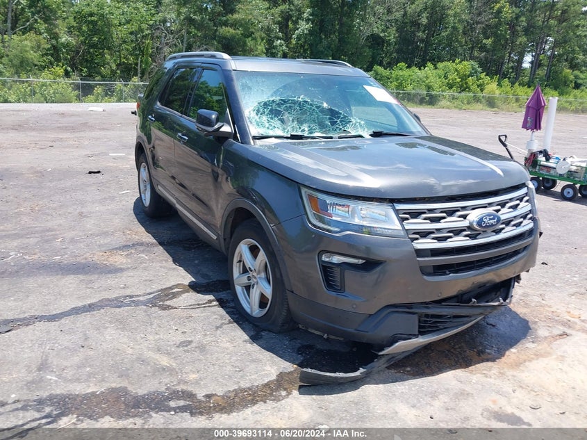 FORD EXPLORER XLT 2018