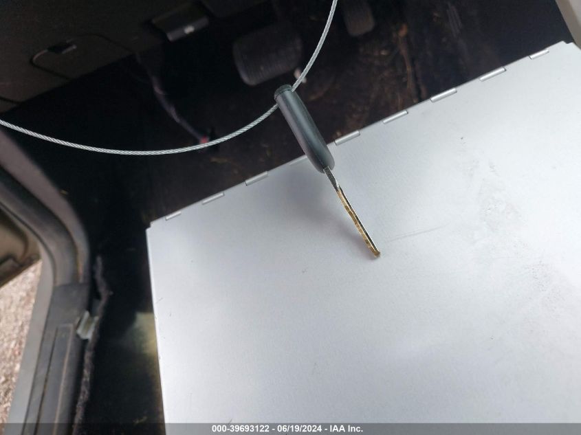 2008 Ford Focus Se/Ses VIN: 1FAHP35N68W225932 Lot: 39693122