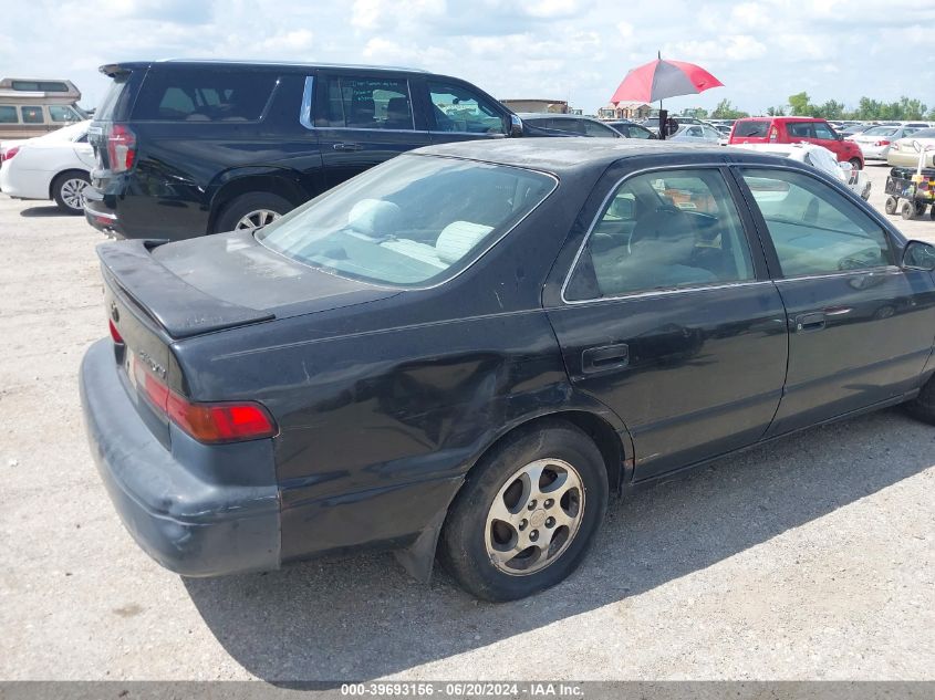 1999 Toyota Camry Ce/Le/Xle VIN: 4T1BG22K3XU437200 Lot: 39693156