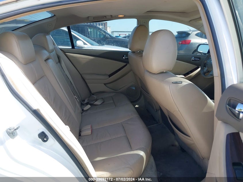 2010 Nissan Altima 2.5 S VIN: 1N4AL2AP5AN561582 Lot: 39693172