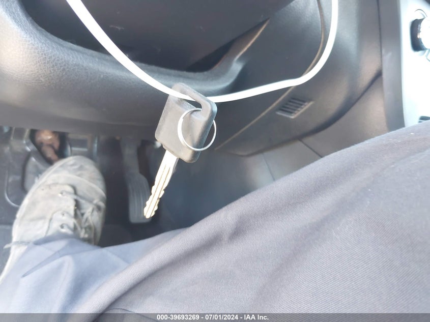 2017 Nissan Sentra S VIN: 3N1AB7AP8HY223989 Lot: 39693269