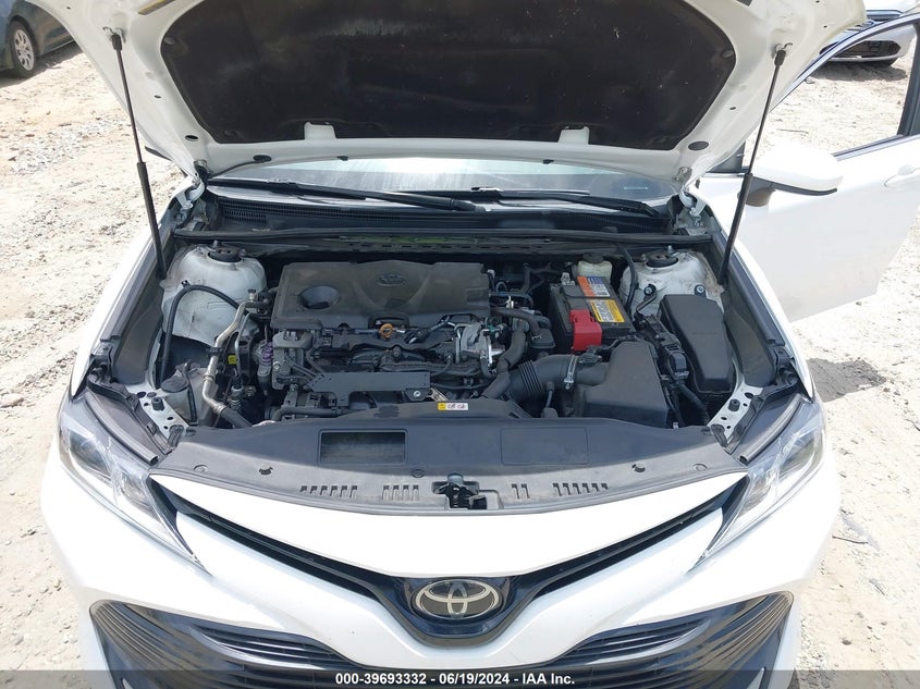 2018 TOYOTA CAMRY LE - 4T1B11HK2JU591956