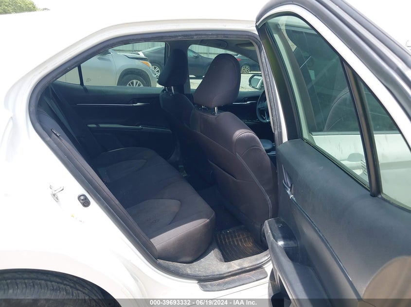 2018 TOYOTA CAMRY LE - 4T1B11HK2JU591956