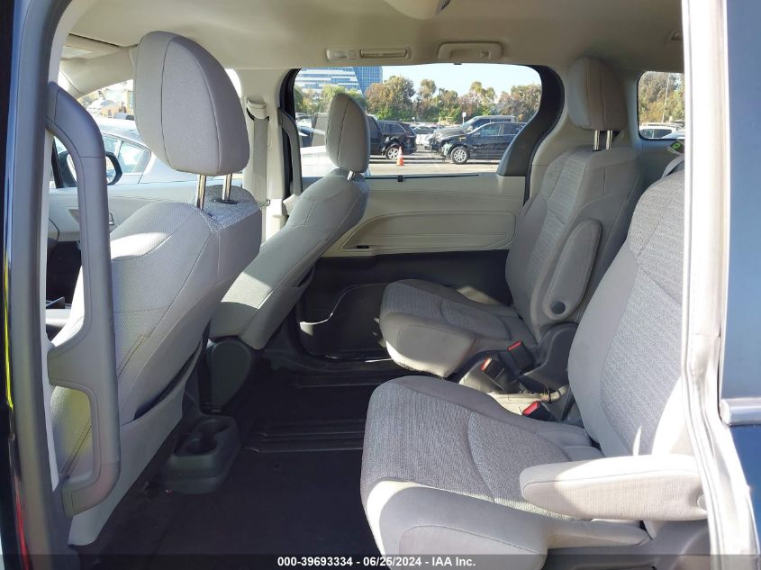 2021 Toyota Sienna Le VIN: 5TDKRKECXMS049030 Lot: 39693334