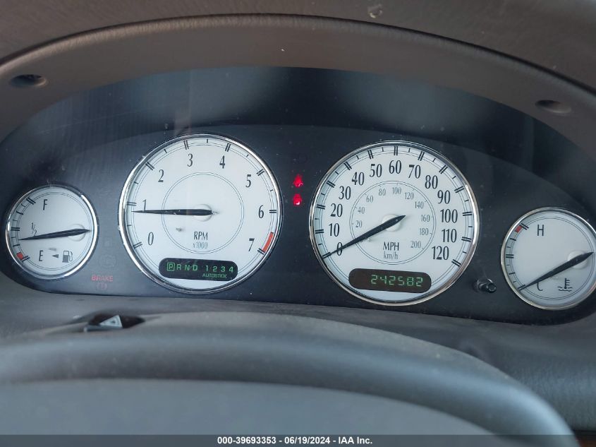 2002 Chrysler 300M VIN: 2C3AE66G42H163525 Lot: 39693353