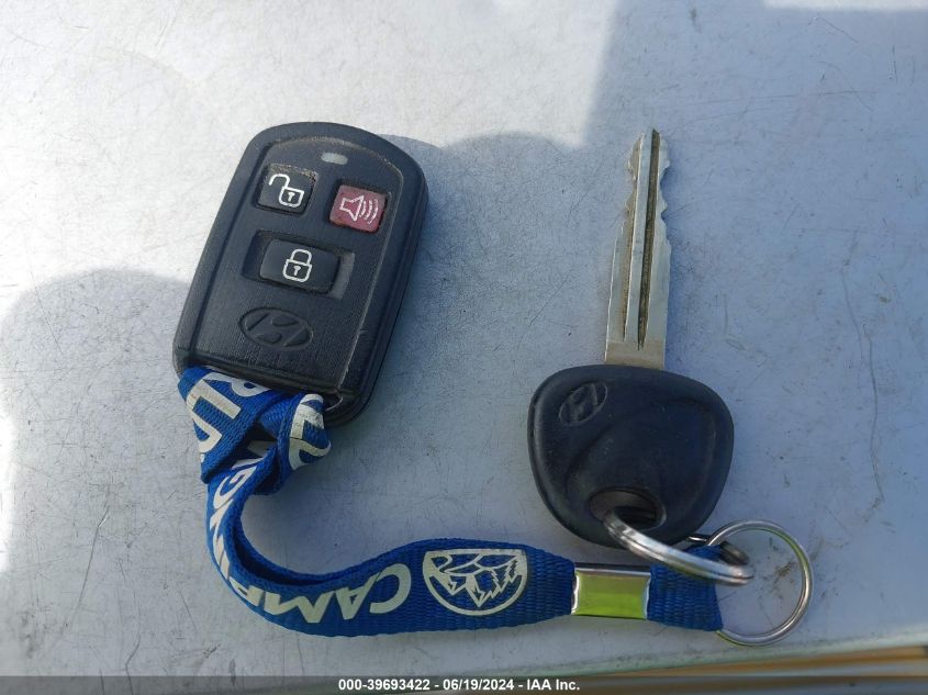 2005 Hyundai Elantra Gls/Gt VIN: KMHDN46D95U162015 Lot: 39693422