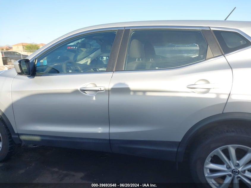 2019 Nissan Rogue Sport S/Sv/Sl VIN: JN1BJ1CRXKW344668 Lot: 39693548