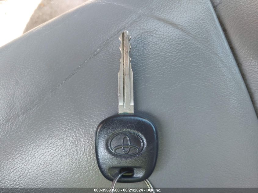 2005 Toyota Camry Le/Xle/Se VIN: 4T1BF30K05U088991 Lot: 39693580